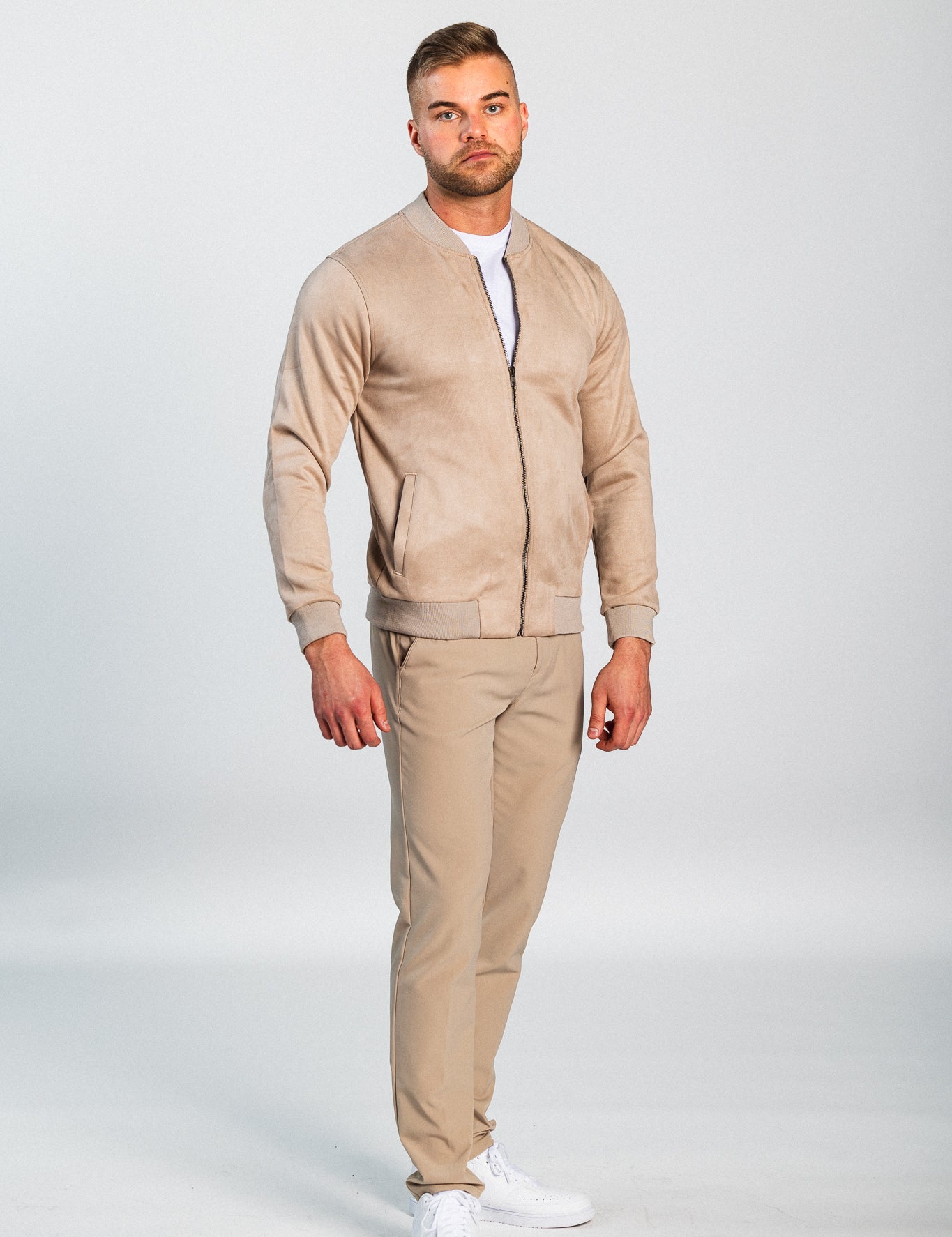 Mackane-clothing-miesten-paita-beige.jpg