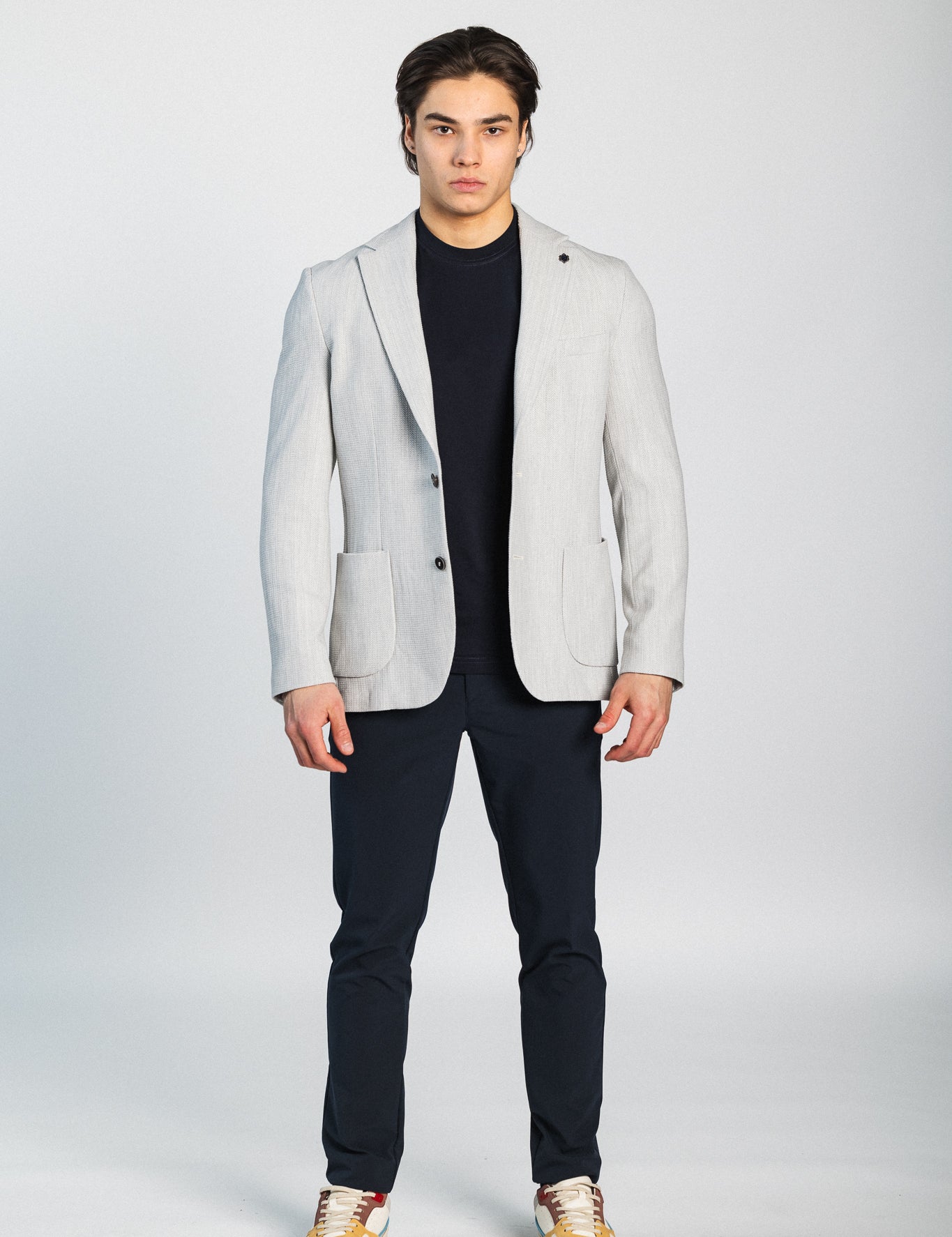 Mackane-laadukas-pikkutakki-smart-casual-business-casual-grey.jpg