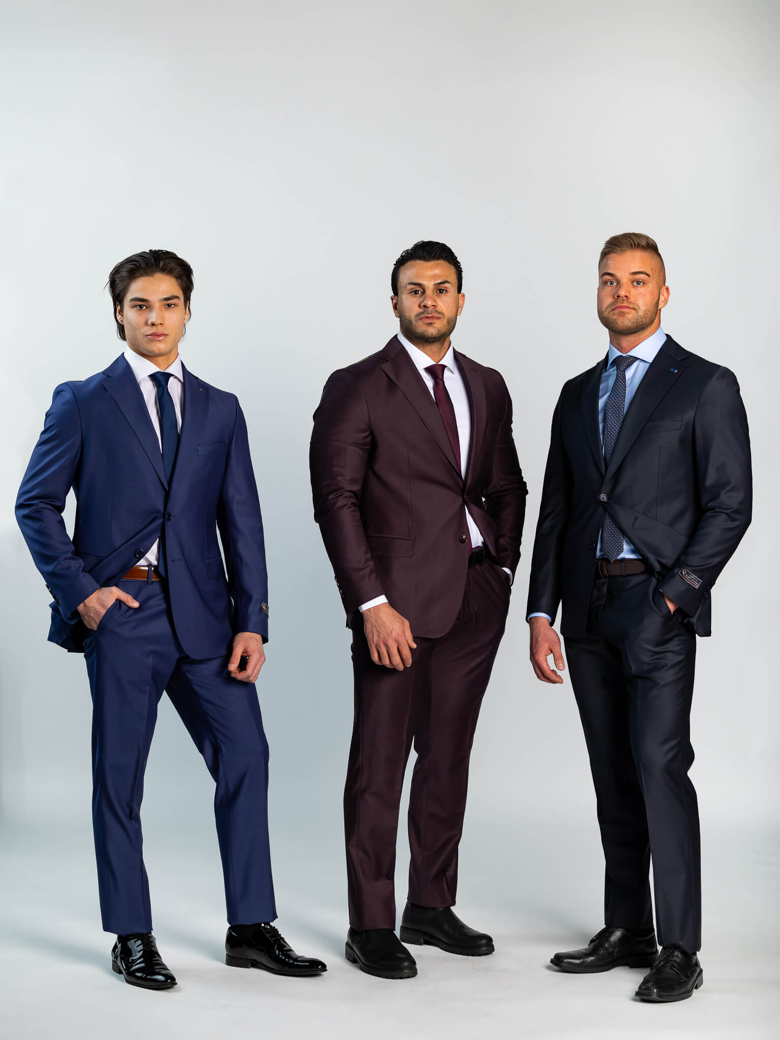 Suit Riveranza, Maroon