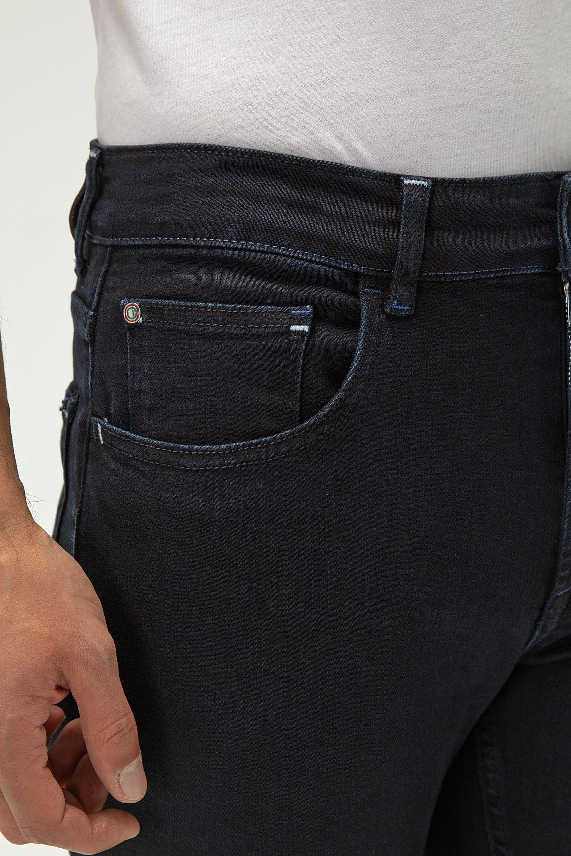 Mackane clothing jeans front view, dark blue